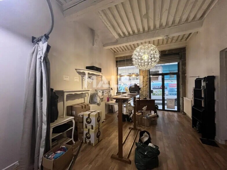 Local commercial dans Lyon à vendre - Photo de l’immeuble – Image 1 sur 6