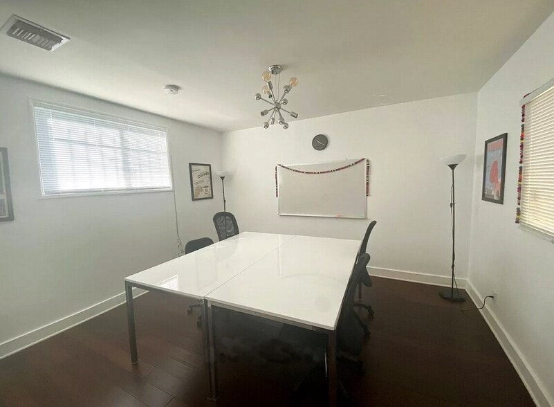 4381 1/2 Tujunga Ave, Studio City, CA à louer - Photo intérieure – Image 2 sur 12