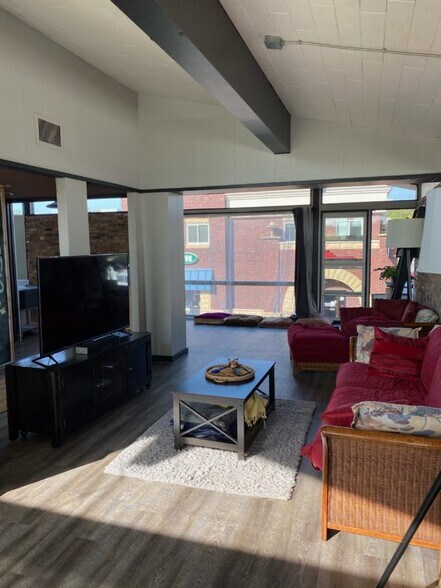 506 N Martin Ave, Muncie, IN à vendre - Photo de l’immeuble – Image 3 sur 5