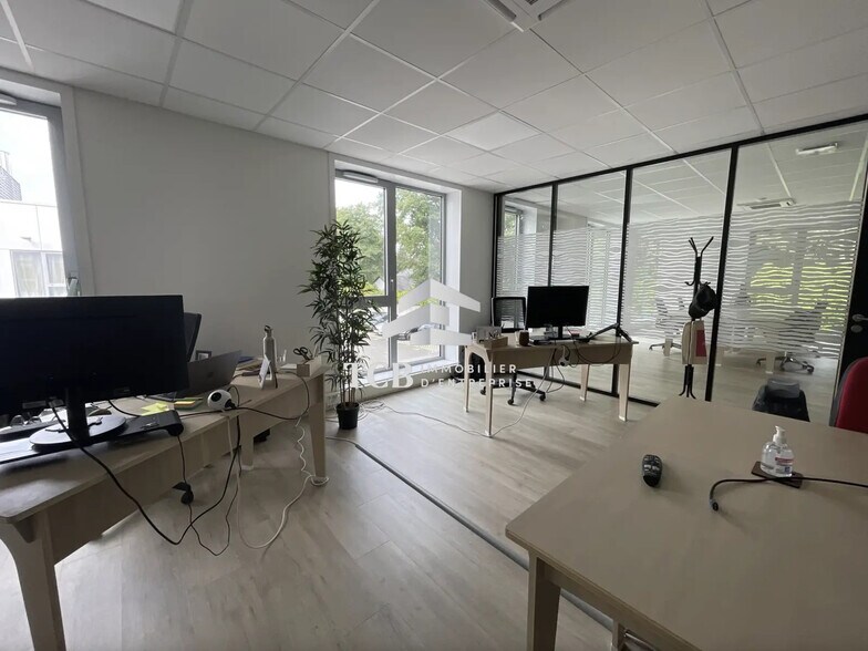 13 Rue Maria Telkes, Treillières à louer - Photo de l’immeuble – Image 2 sur 7