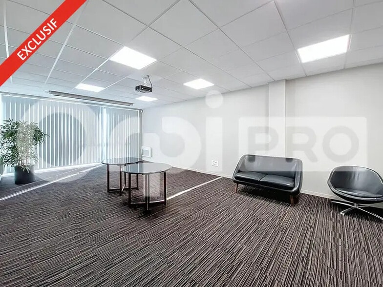 Bureau dans Soissons à vendre - Photo intérieure – Image 2 sur 11