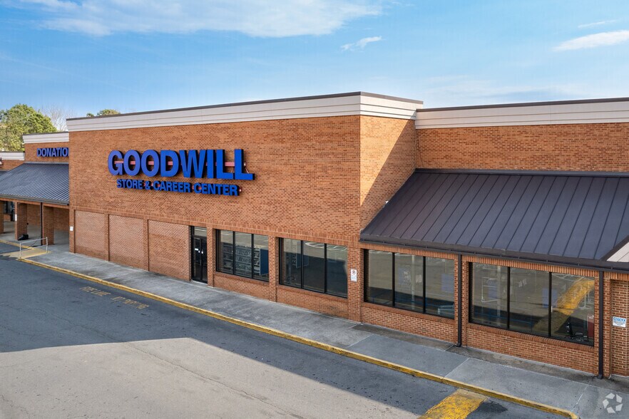 900 Joe Frank Harris Pky SE, Cartersville, GA à louer - Photo de l’immeuble – Image 2 sur 6