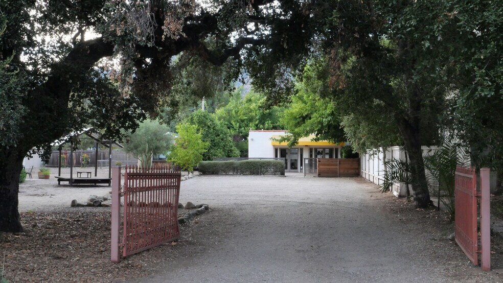 306 E Matilija St, Ojai, CA à vendre - Photo de l’immeuble – Image 3 sur 19
