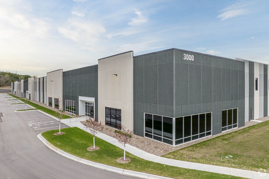 3000 Emery Way, Shakopee, MN à vendre - Photo de l’immeuble – Image 1 sur 4