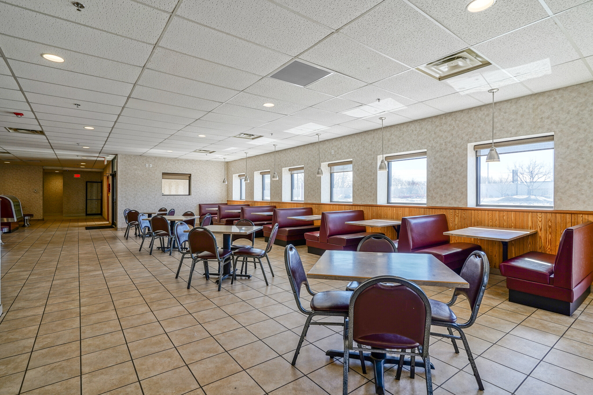 3450 Gateway Dr, Grand Forks, ND à louer Photo intérieure– Image 1 sur 34