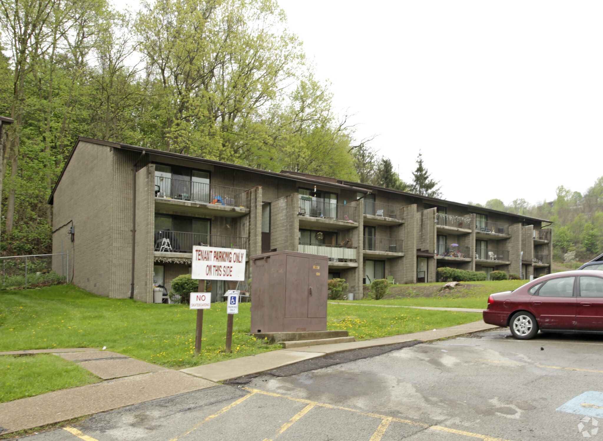 1500 Ice Plant Rd, North Versailles, PA à vendre Photo de l’immeuble– Image 1 sur 3