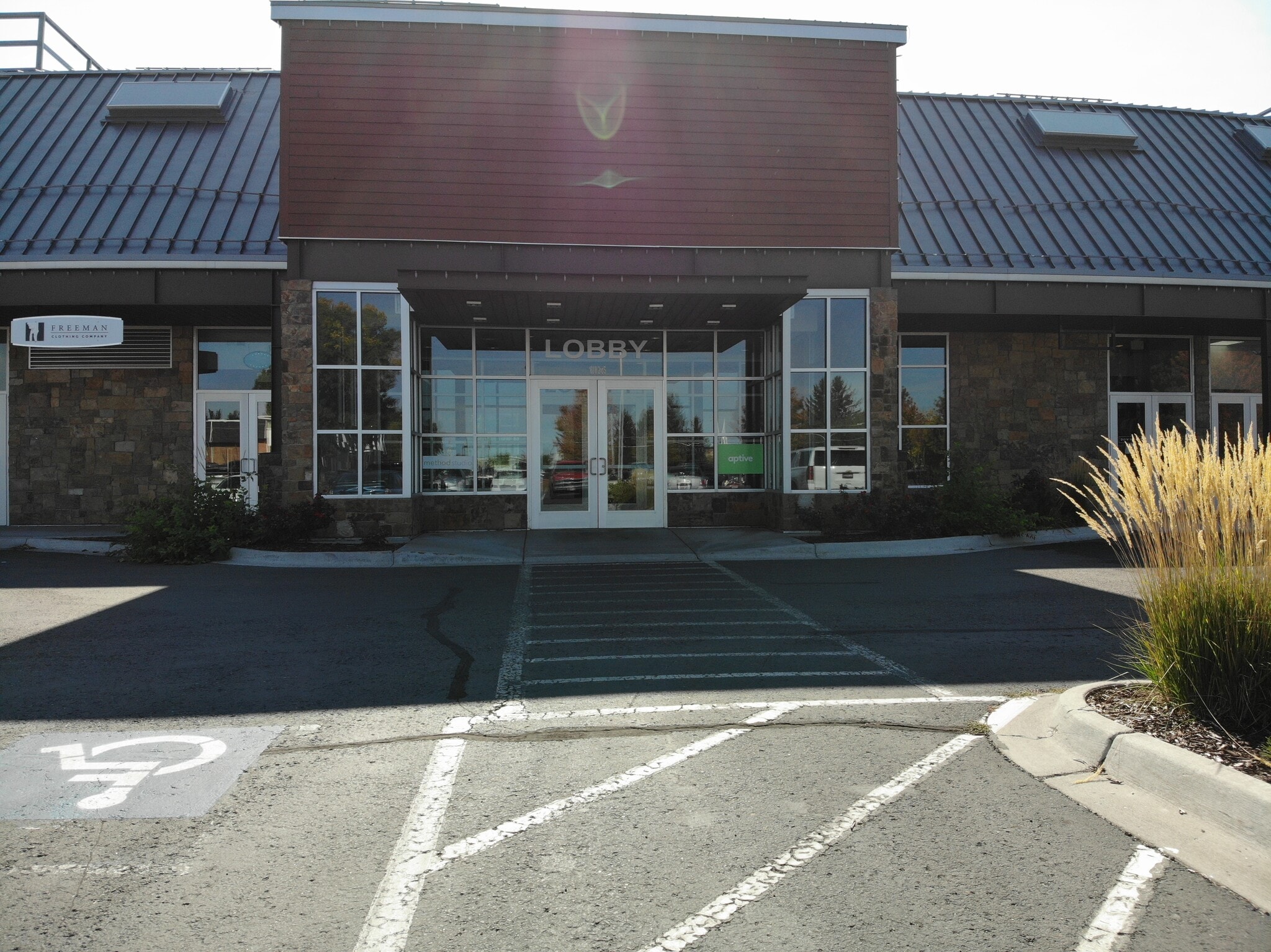 160 W 2nd S, Rexburg, ID à louer Photo principale– Image 1 sur 22