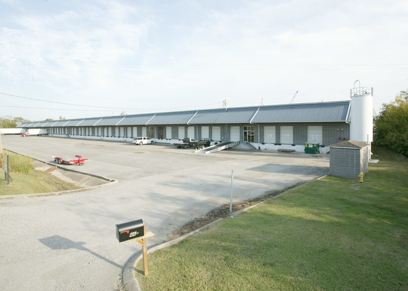1044-1052 Avondale Rd, Hendersonville, TN à louer - Photo de l’immeuble – Image 2 sur 6