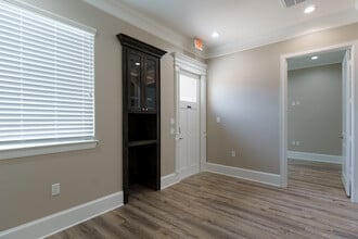 12410 Spring Cypress Rd, Tomball, TX à louer Photo intérieure– Image 2 sur 18