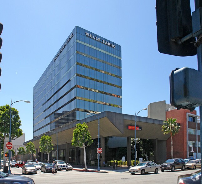 433 N Camden Dr, Beverly Hills, CA à louer - Photo de l’immeuble – Image 3 sur 32