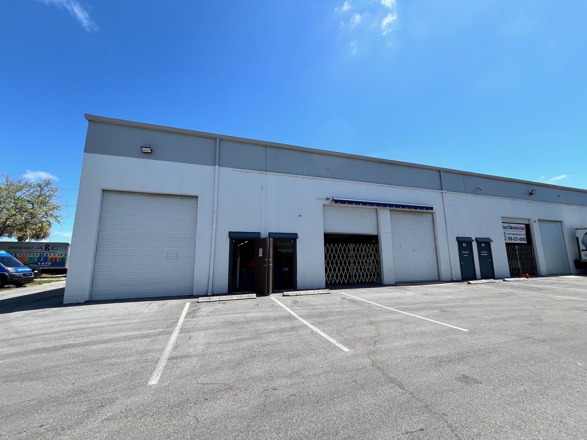 1533-1717 SW 1st Way, Deerfield Beach, FL à louer Photo de l’immeuble– Image 1 sur 9