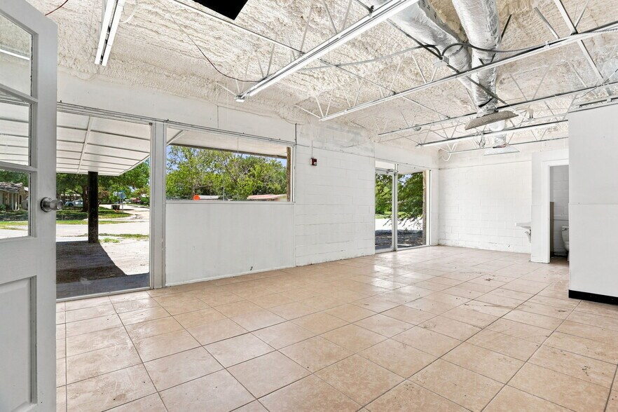 1271 Oak St, Schertz, TX à louer - Hall d’entrée – Image 3 sur 38