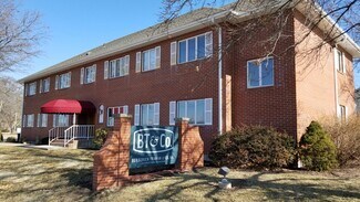 Plus de détails pour 990 SW Fairlawn Rd, Topeka, KS - Bureau à louer