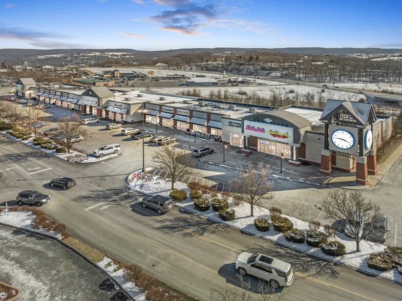 101-901 Venture Dr, Morgantown, WV à louer - Photo de l’immeuble – Image 1 sur 21