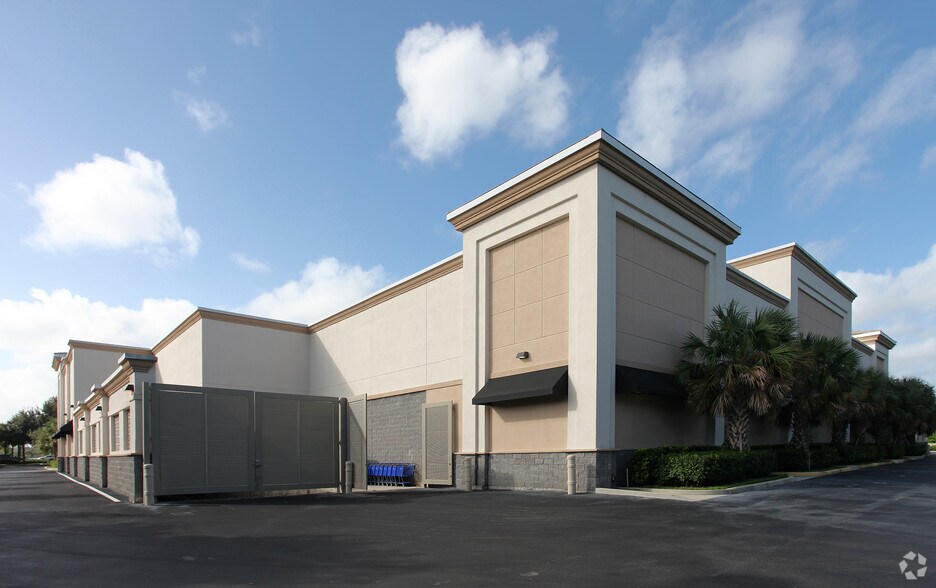 6001 W Sample Rd, Coral Springs, FL à louer - Photo de l’immeuble – Image 3 sur 14