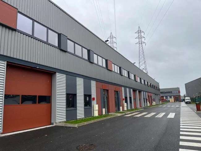 Plus de détails pour 24 Avenue Paul Maintenant, Corbeil-Essonnes - Local d'activités à louer