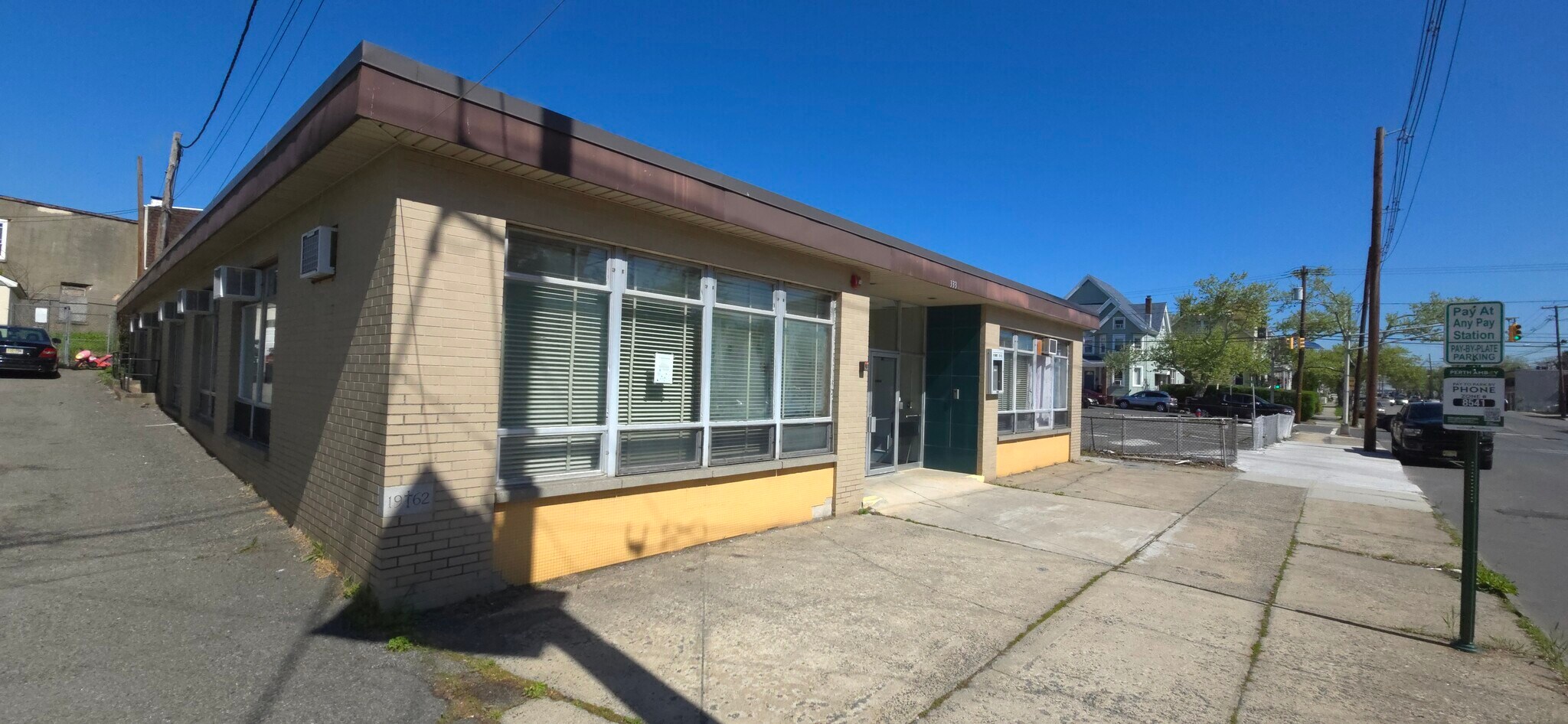 341 High St, Perth Amboy, NJ à vendre Photo principale– Image 1 sur 2