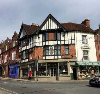 Plus de détails pour 19-21 High St, Lyndhurst - Local commercial à vendre