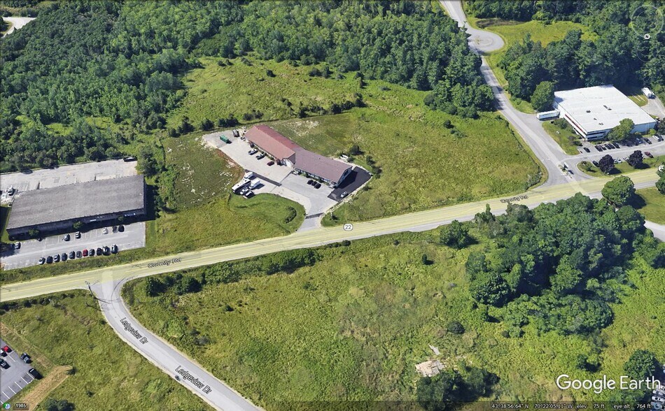 590 County Rd, Westbrook, ME à louer - Photo de l’immeuble – Image 3 sur 11