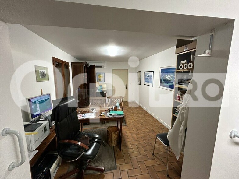 Bureau dans Martillac à vendre - Photo intérieure – Image 2 sur 5
