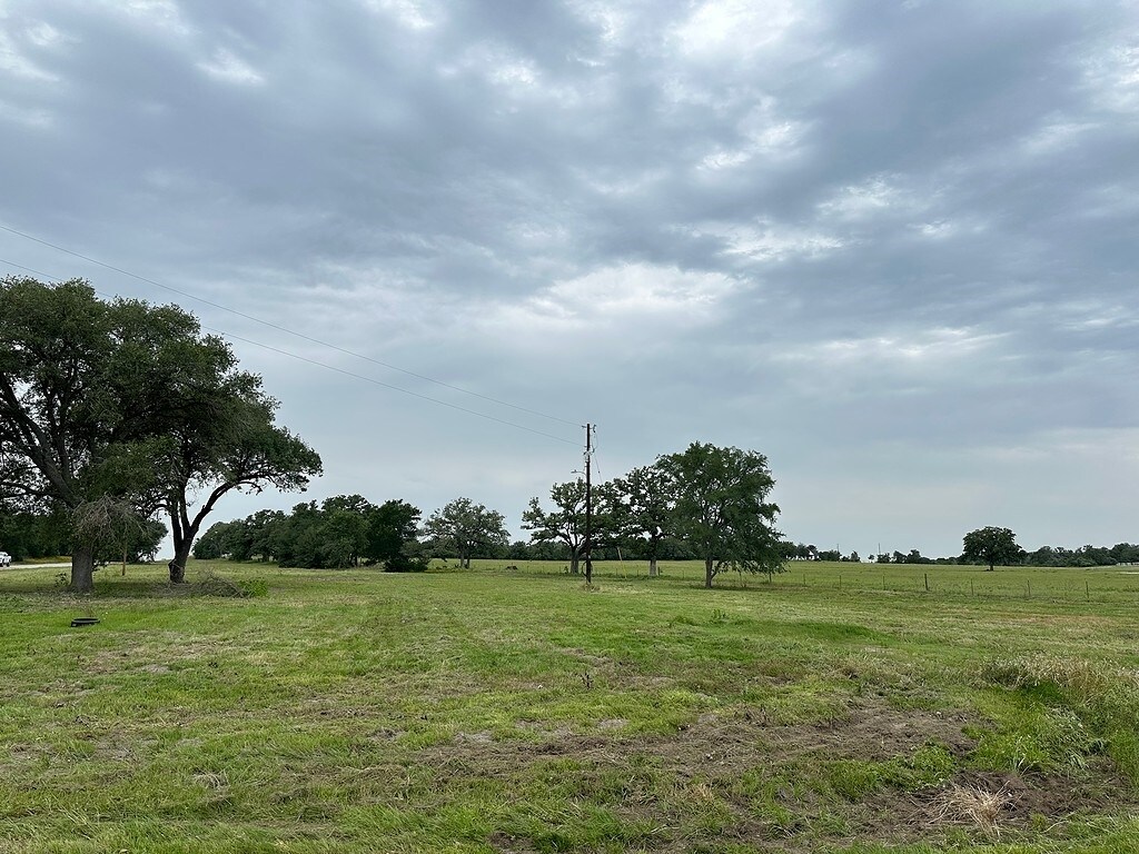 4903 FM 180, Ledbetter, TX à vendre Photo principale– Image 1 sur 7