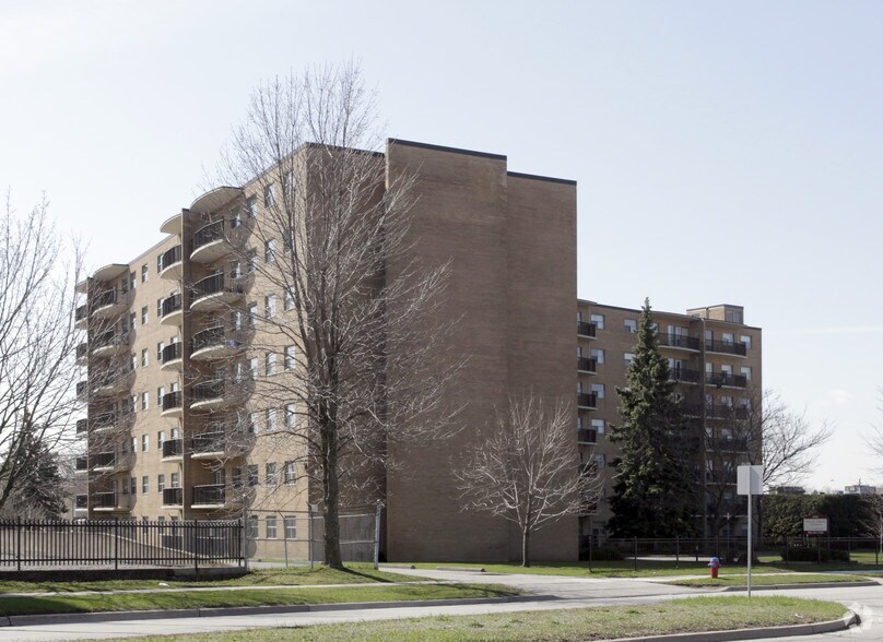 3030 Prospect St, Burlington, ON à vendre - Photo de l’immeuble – Image 2 sur 2