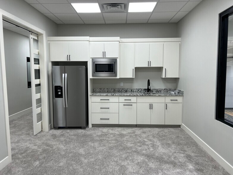 7690 East 126th Street South, Bixby, OK à louer - Photo de l’immeuble – Image 3 sur 5