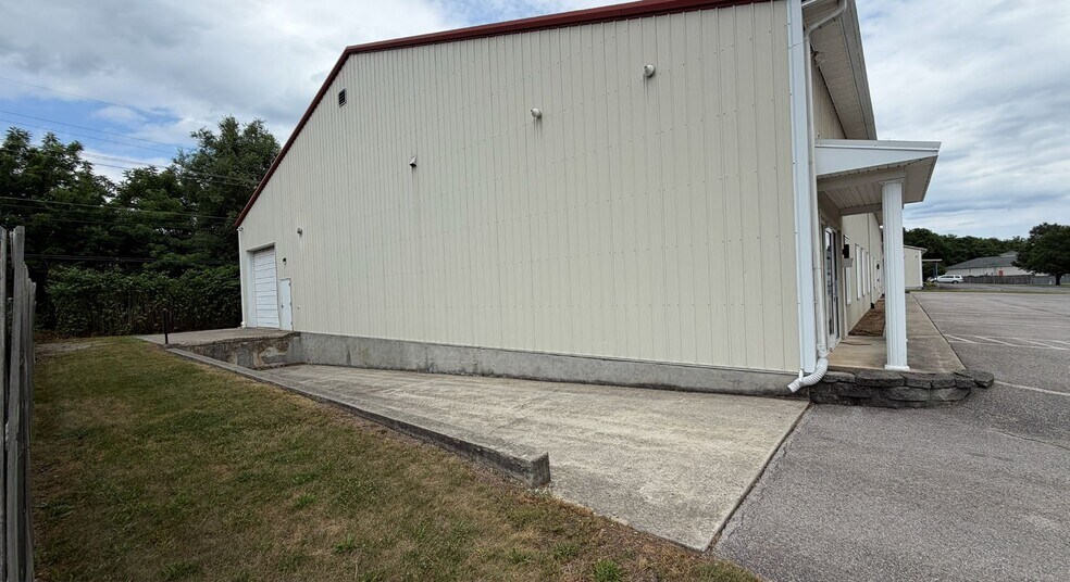 1407 Mill Race Dr, Salem, VA à louer - Photo de l’immeuble – Image 3 sur 7