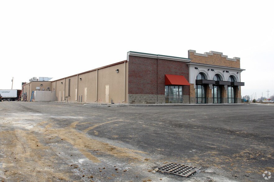 1251 S Huntzinger Blvd, Pendleton, IN à vendre - Photo de l’immeuble – Image 3 sur 12