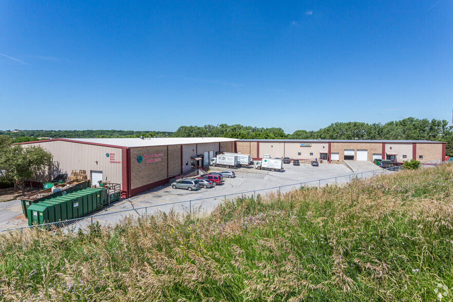 14021-14047 Industrial Rd, Omaha, NE à louer - Photo principale – Image 1 sur 4