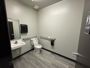 907 Chelsea St, El Paso, TX à louer Photo de l’immeuble– Image 2 sur 9
