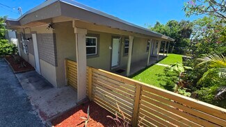 Plus de détails pour 4000 Greenwood Ave, West Palm Beach, FL - Logement à vendre