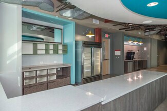 Plus de détails pour 200 W Franklin St, Chapel Hill, NC - Bureau, Local commercial à louer