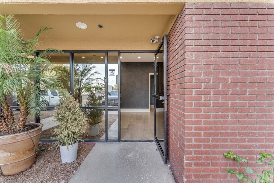 7845 E Redfield Rd, Scottsdale, AZ à louer - Photo de l’immeuble – Image 3 sur 20