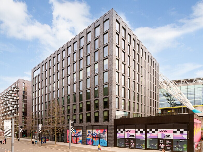 26 Wembley Park Blvd, Wembley à louer - Photo de l’immeuble – Image 3 sur 29