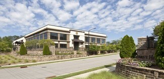 Plus de détails pour Suites 200-205 – Bureau à vendre, Chapel Hill, NC