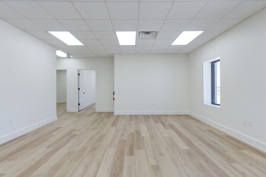8111 Patel Dr, Wolfforth, TX à vendre - Photo de l’immeuble – Image 3 sur 33