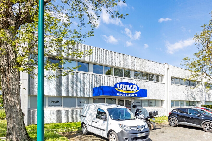 13 Rue De Bretagne, SAINT-OUEN-L'AUMONE à louer - Photo de l’immeuble – Image 2 sur 2