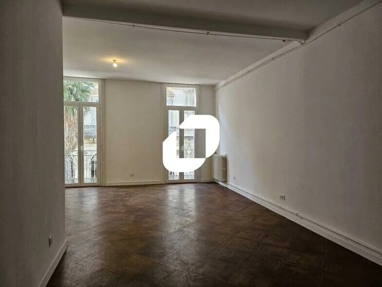 Bureau dans Montpellier à vendre - Photo de l’immeuble – Image 1 sur 17