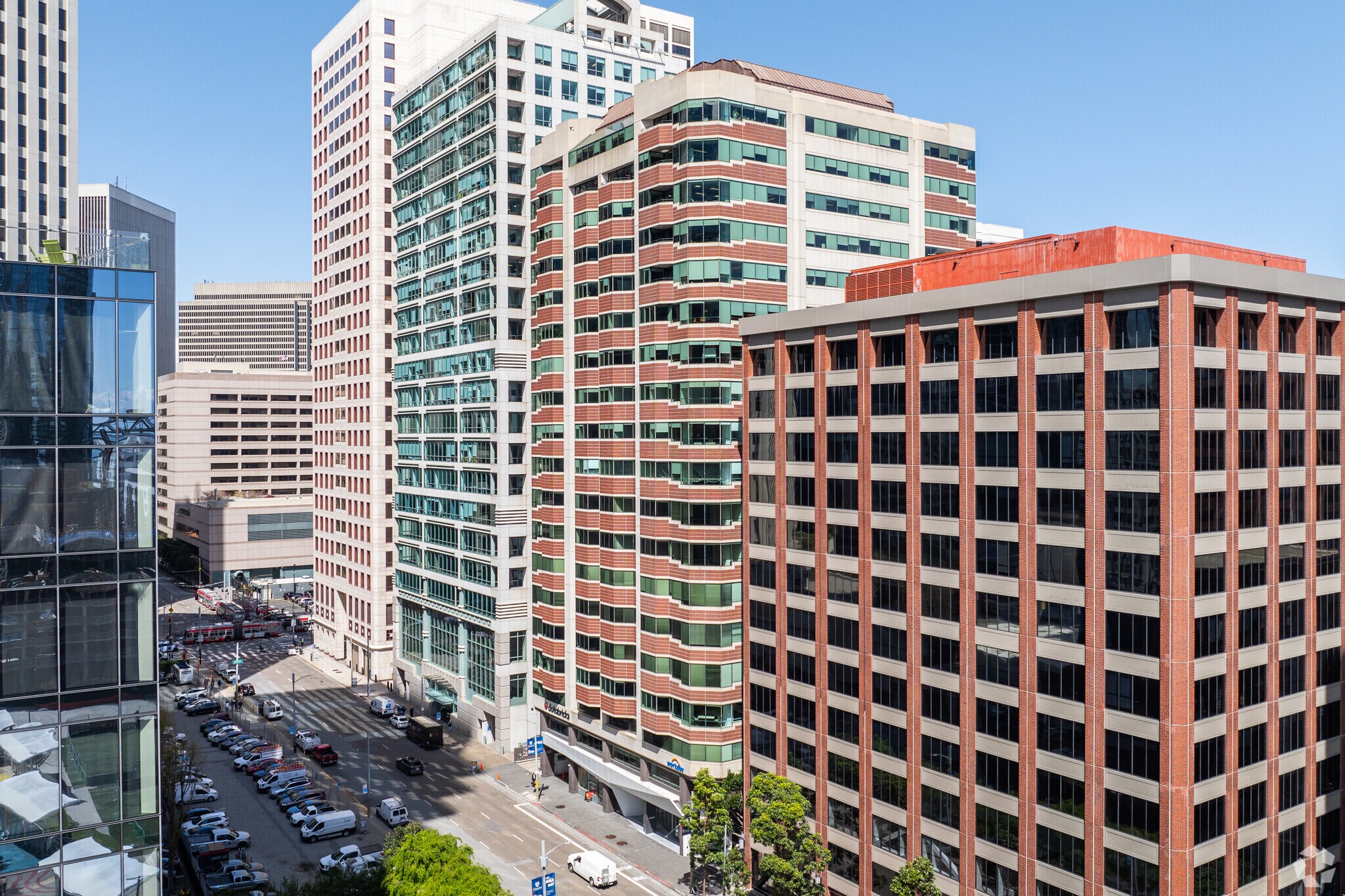 160 Spear St, San Francisco, CA à louer Photo de l’immeuble– Image 1 sur 12