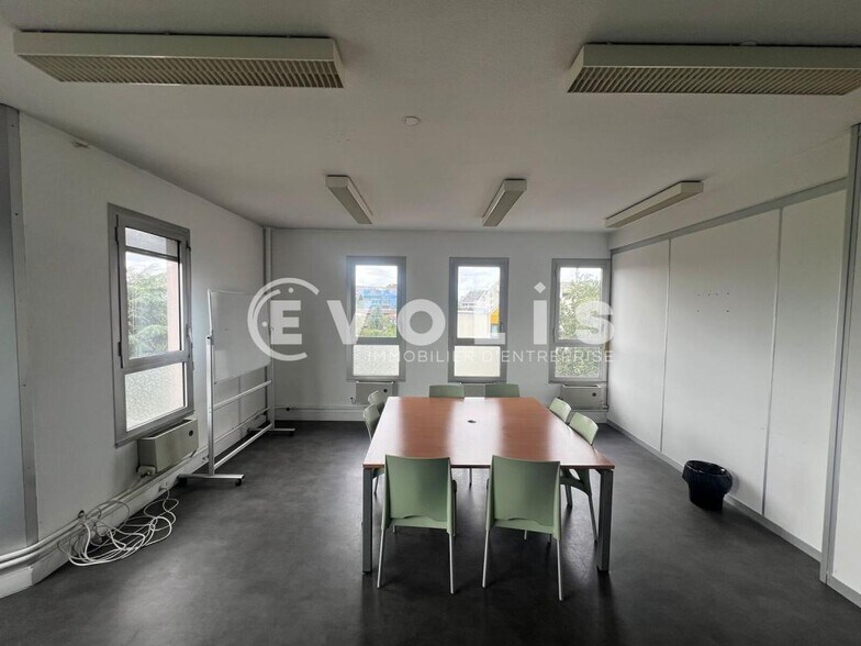 Bureau dans Noisy-le-Grand à vendre - Photo intérieure – Image 3 sur 8
