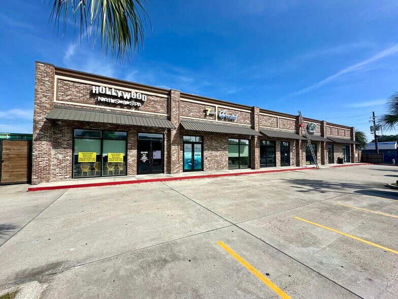 2101 S Claiborne Ave, New Orleans, LA à louer - Photo de l’immeuble – Image 3 sur 7