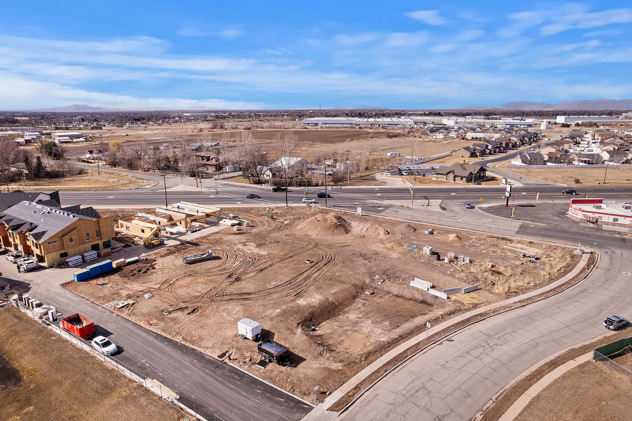2135 700 w, Harrisville, UT à louer Photo principale– Image 1 sur 15