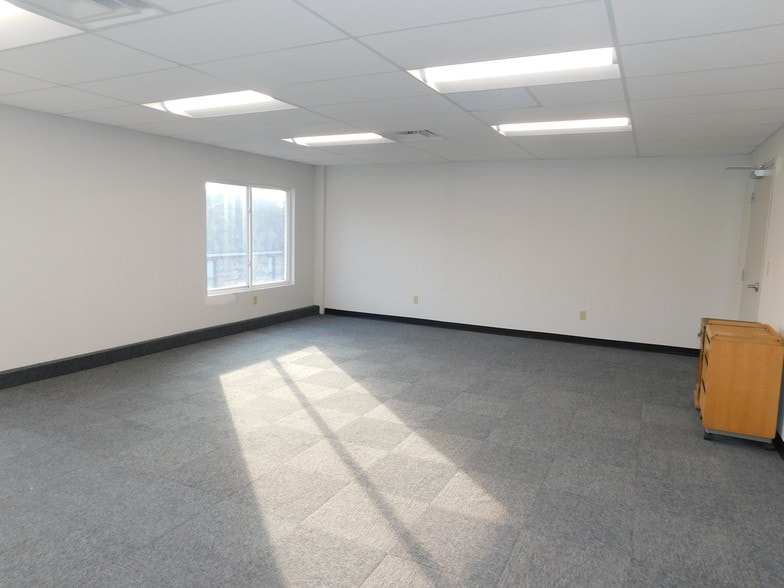 3270 W North Bend Rd, Cincinnati, OH à vendre - Photo intérieure – Image 3 sur 36