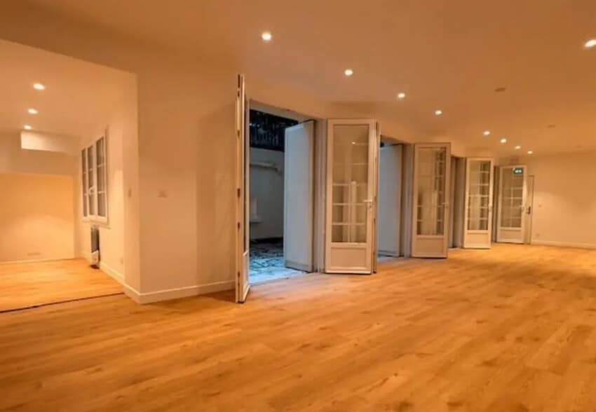 Local commercial dans Paris à louer - Photo de l’immeuble – Image 1 sur 4