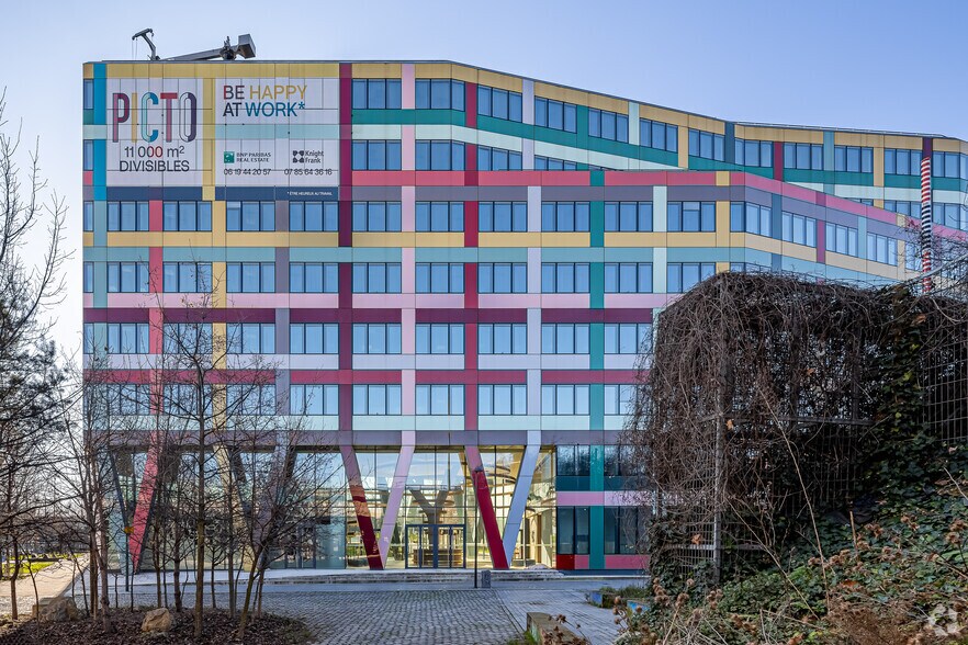 126 Boulevard Macdonald, Paris à louer - Photo de l’immeuble – Image 2 sur 20