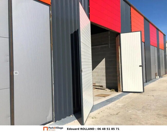 Plus de détails pour Industriel/Logistique à louer