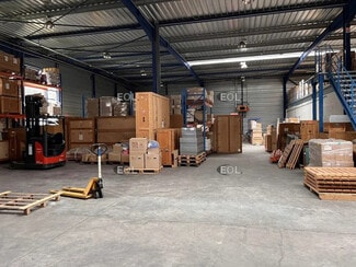 Plus de détails pour Industriel/Logistique à louer
