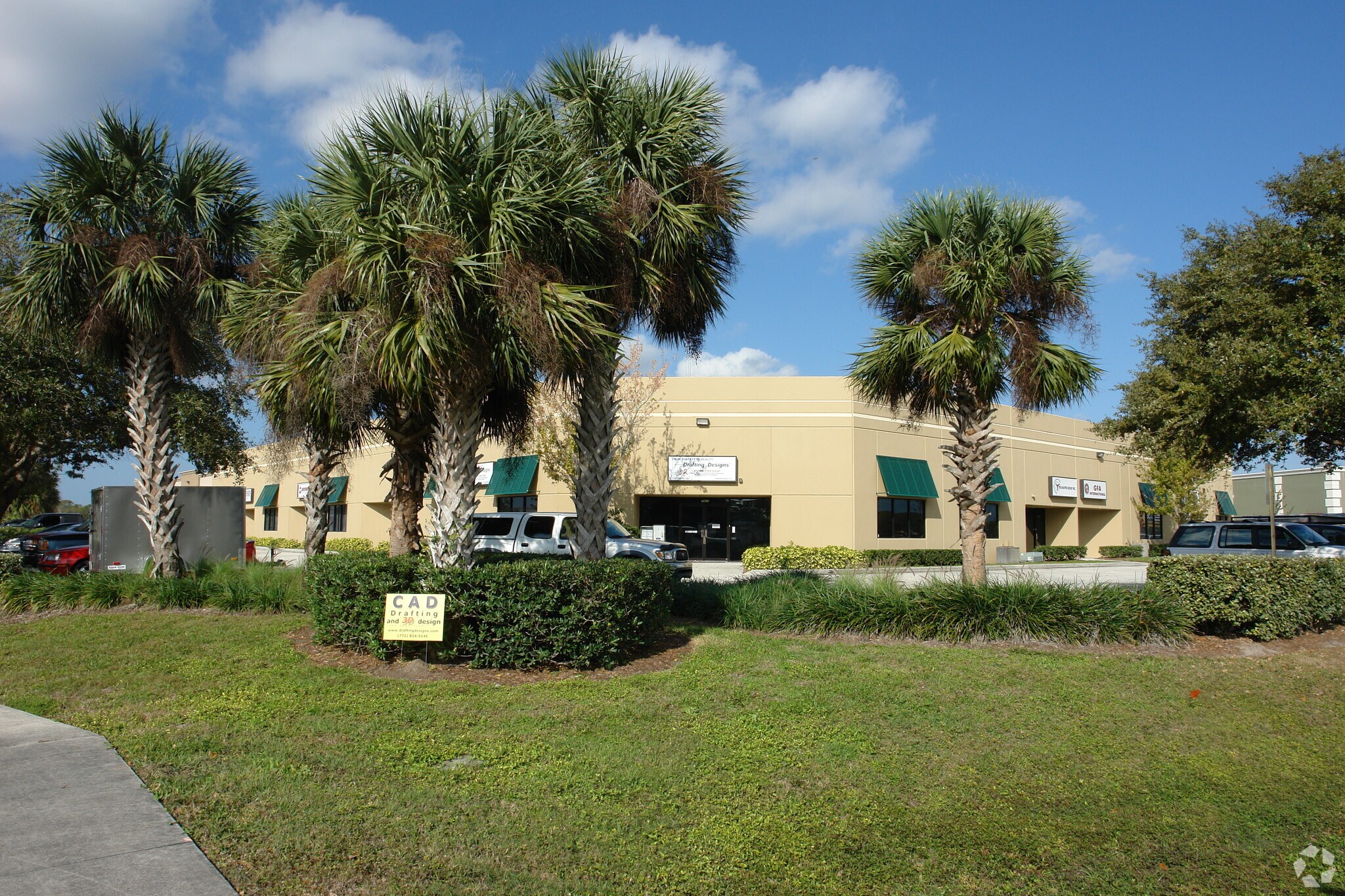 7961-7878 SW Jack James Dr, Stuart, FL à louer Photo principale– Image 1 sur 4