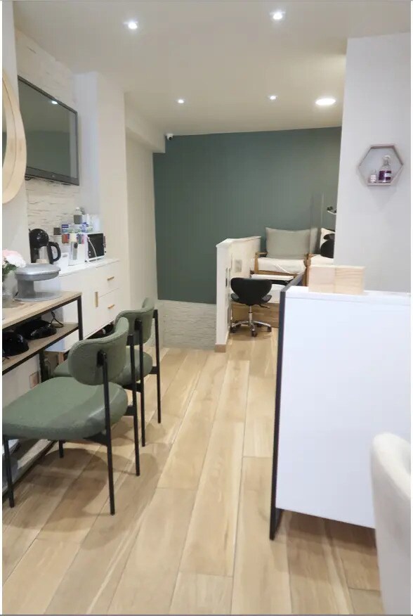 Local commercial dans Saint-Mandé à louer Photo intérieure– Image 1 sur 5